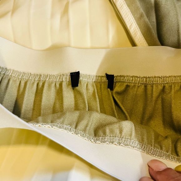 Lulu’s Pleat Cute Ivory Vegan Leather Pleated Midi Skirt Size S - Picture 10 of 12